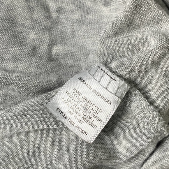 Ivoire Womens T-Shirt Size Medium Gray Tie Cuffs Short Sleeves V-Neck Pullover - Picture 9 of 10